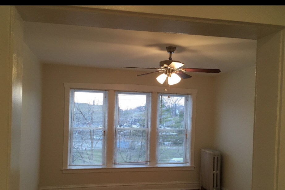 Foto principal - 5037 N Ashland Ave