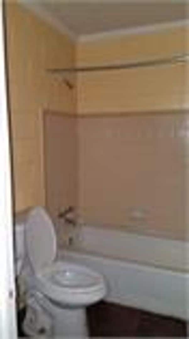 Foto del edificio - 2 BDRM 1 BATH