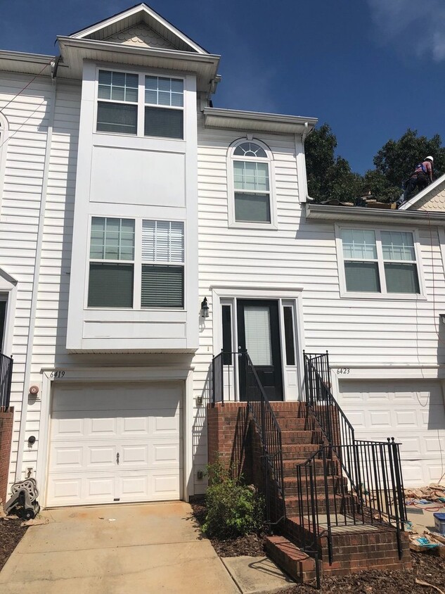 Primary Photo - 3 story townhome in Mallard Creek