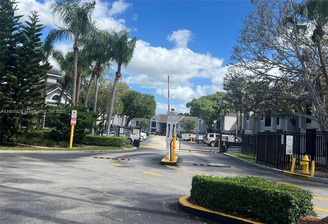 Building Photo - 15067 SW 103rd Terrace