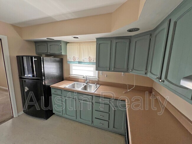 Foto del edificio - 1315 St Bernadette Ln
