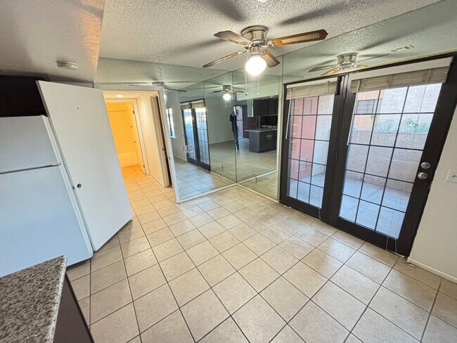 Foto del edificio - Charming 2BED/2BATH Condo located in Spring Oaks Community. Make the Move for Less: $300 Off Move...