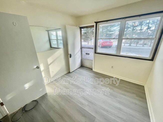 Building Photo - 1003 Basilone Dr