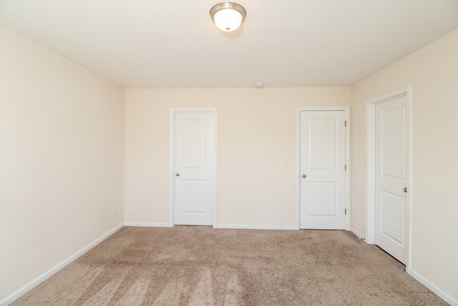 Building Photo - Luxurious Home Near USC, Fort Jackson, and...