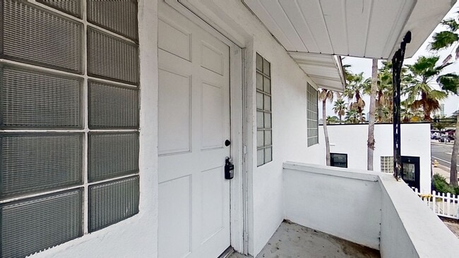 Building Photo - 1824 Hendricks Ave