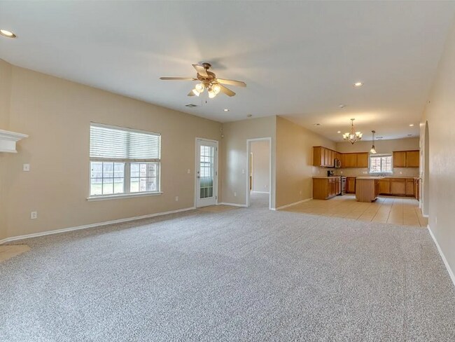 Building Photo - Charming and spacious home located in desi...