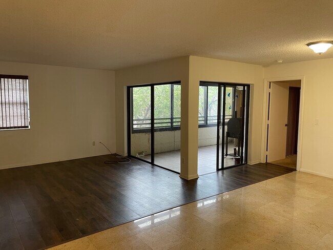 Foto del edificio - 11943 NW 11th St