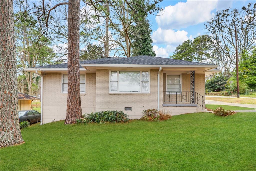 Primary Photo - 2407 Baywood Dr SE