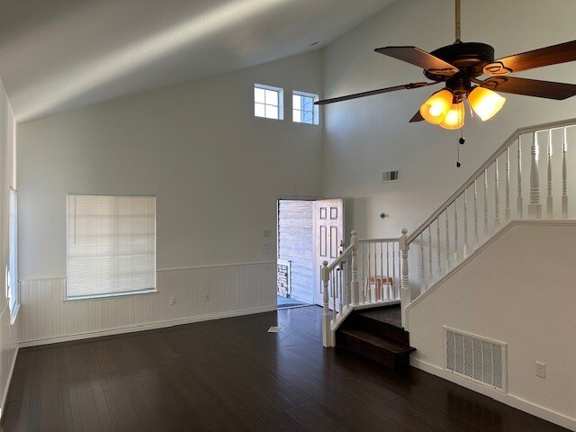 Building Photo - Stockton 3 Bedroom 2.5 Bathroom Home