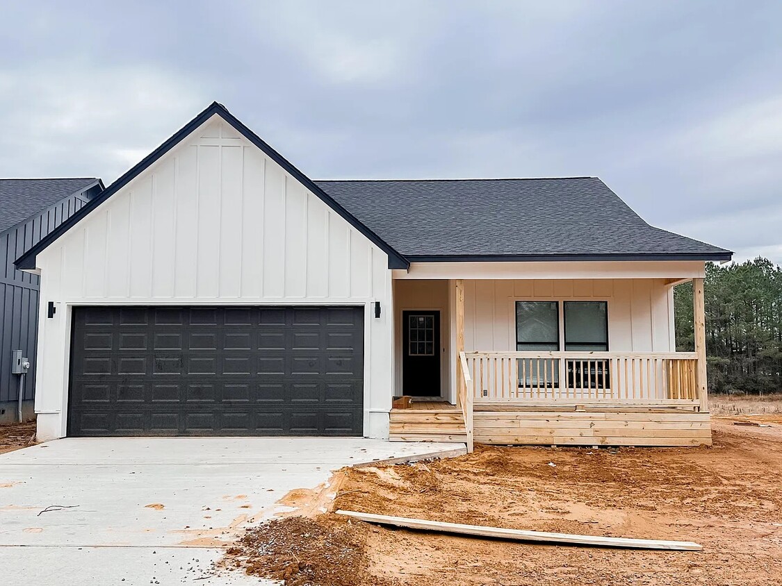 Photo - 230 Sylvan Rd