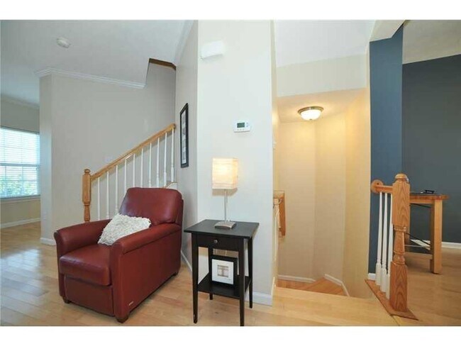 Foto del edificio - 704 Park Plaza E