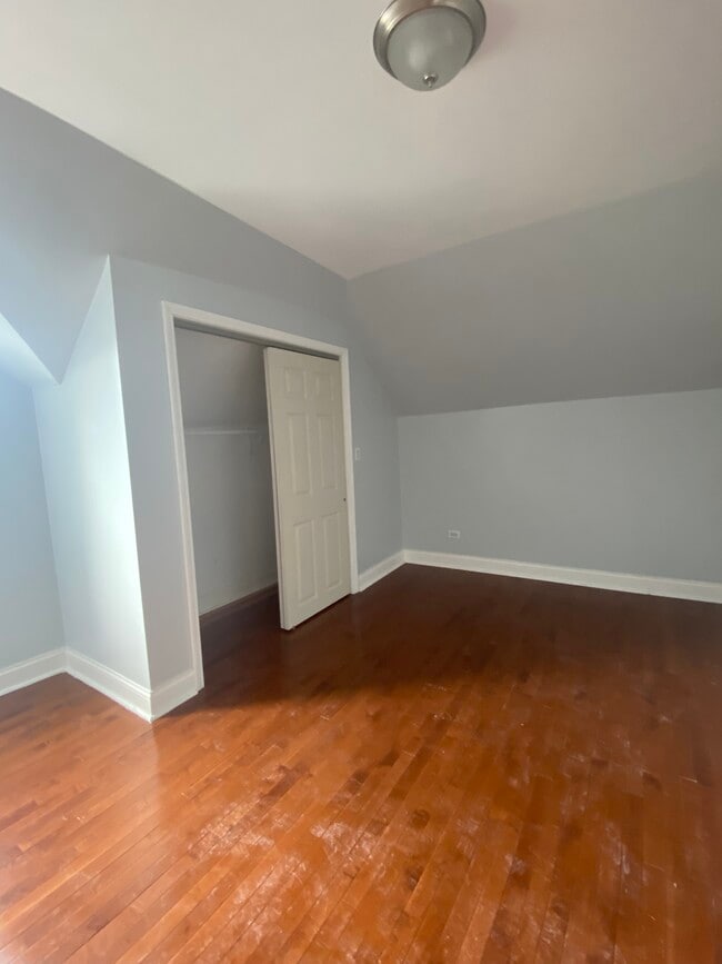 Building Photo - 2316 S Millard Ave