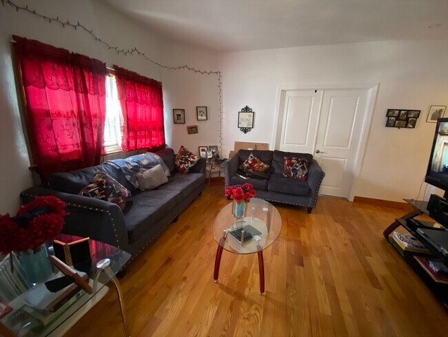 Foto del edificio - 9 Starbird St