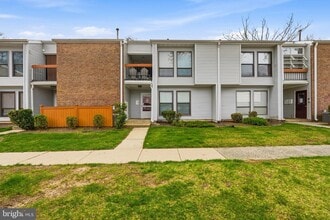 Building Photo - 7 Dennison Dr