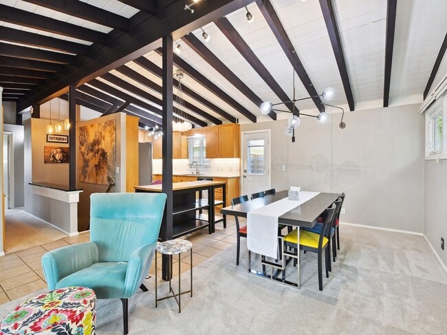 Building Photo - 6017 Halifax Ave S