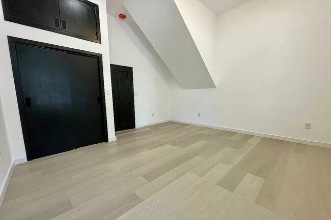 Foto del edificio - 202 Saint Nicholas Avenue