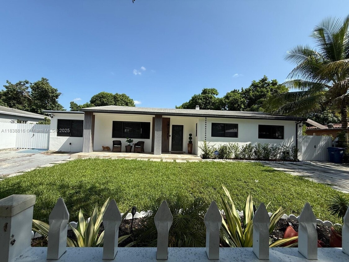 Primary Photo - 1351 NW 132nd Terrace