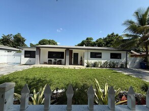 Building Photo - 1351 NW 132nd Terrace
