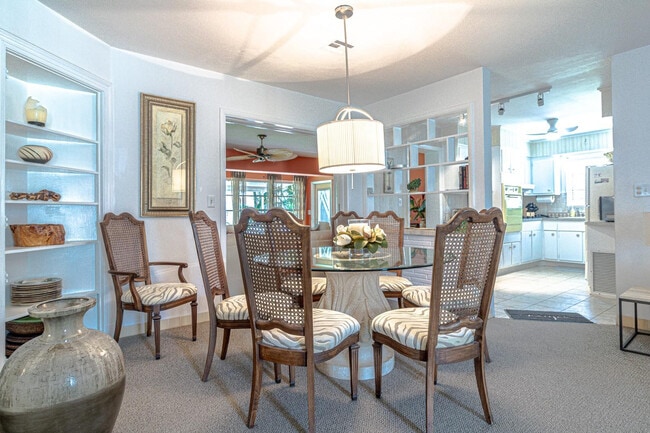 Foto del edificio - 1300 SE 7th Ct