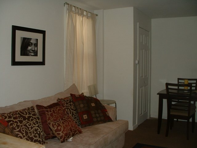 Foto del edificio - 2582 Richmond Ter