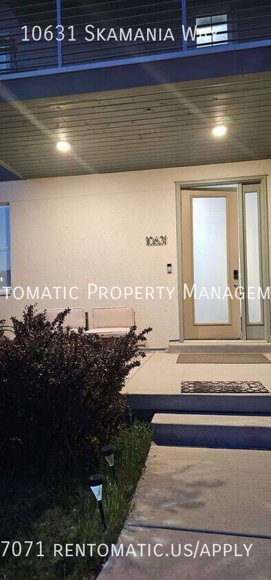 Primary Photo - 10631 Skamania Wy
