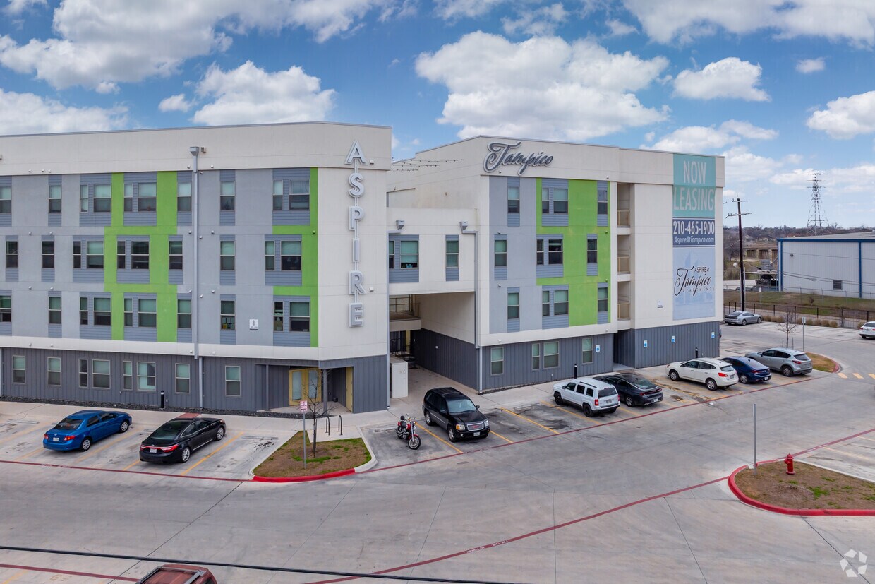 Foto del edificio - Aspire at Tampico