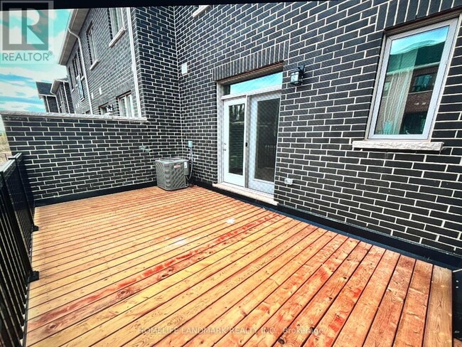 Photo du bâtiment - 1400 Ripplewood Ave