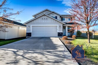 Building Photo - 3181 N Saratov Wy