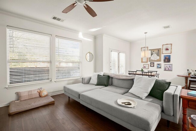Foto del edificio - 4620 W William Cannon Dr