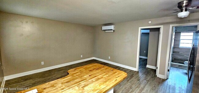 Foto del edificio - 1516 Roger Dr