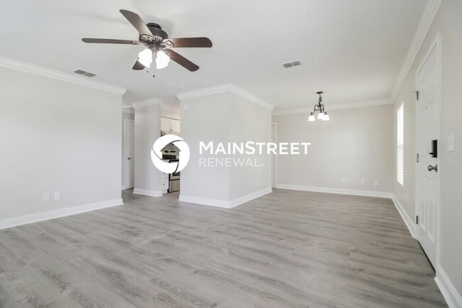 Building Photo - 3 Bedroom Pet-Friendly Home in LONGWOOD, F...
