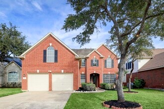 Building Photo - 4615 Russett Ln