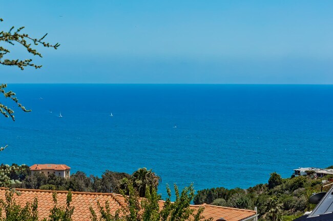 Foto del edificio - 18041 Blue Sail Dr