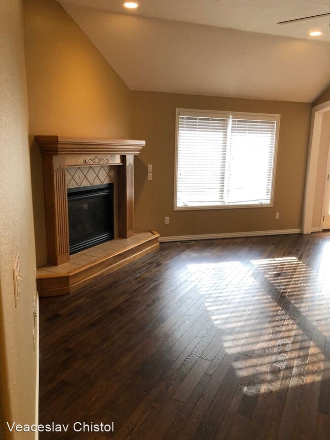 Building Photo - 5 br, 3 bath House - 618 N Maplewood Hills Rd