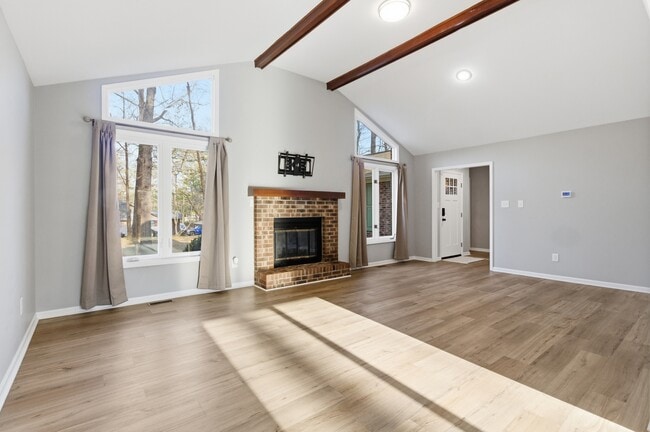 Building Photo - 101 Gatewood Dr