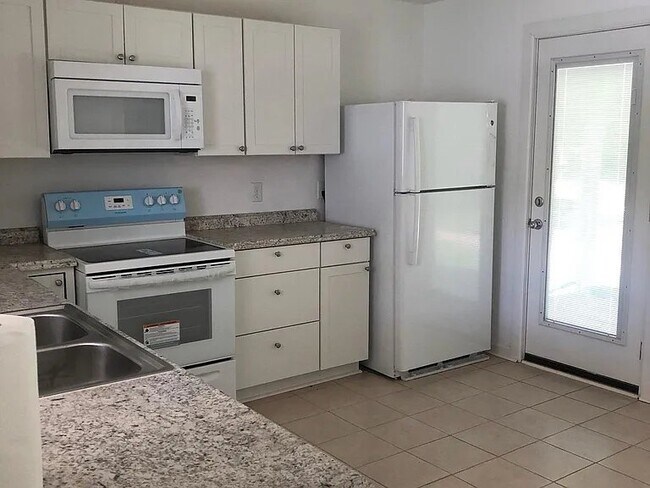 Foto del edificio - 5480 Shallowford Rd