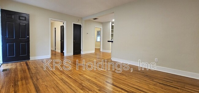 Building Photo - 1334 27th St