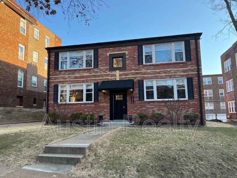 Foto principal - 7526 Byron Pl