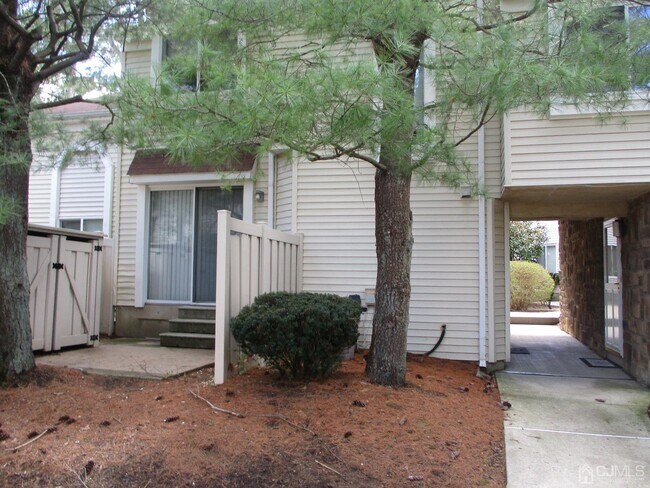 Foto del edificio - 1158 Schmidt Ln