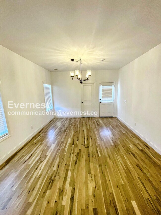 Foto del edificio - 3610 U.S. 31W