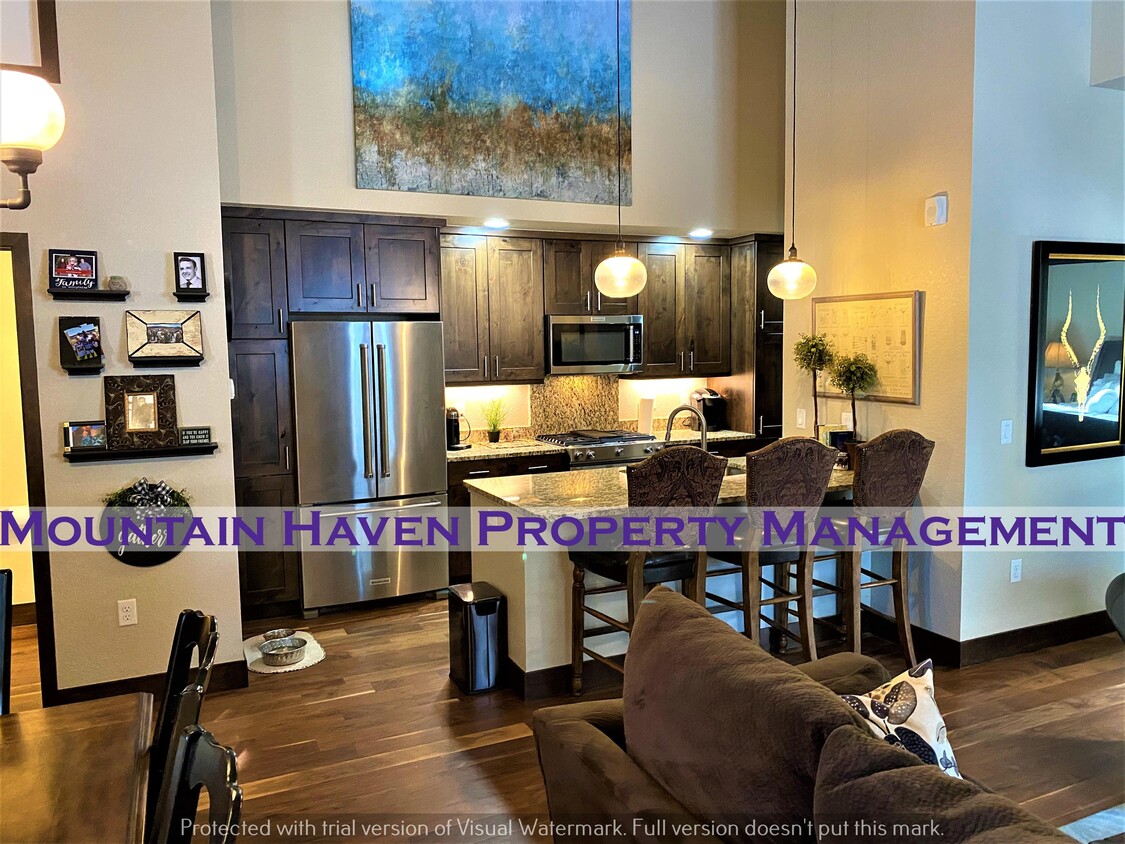 Primary Photo - 1291 Sugarbush Dr