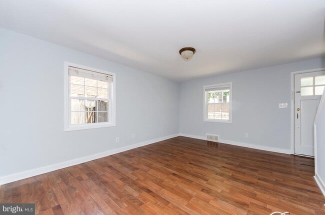 Building Photo - 908 S Highland St