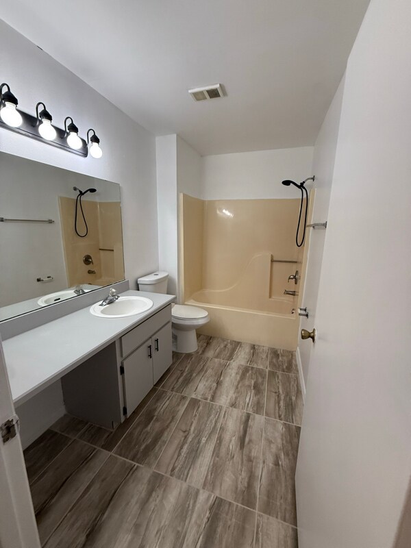 Building Photo - 6837 Woodgrain Ct