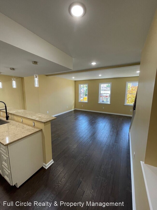 Building Photo - 3 br, 2 bath House - 509 N 7th