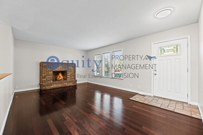 Foto del edificio - 7102 Brookhill Dr E