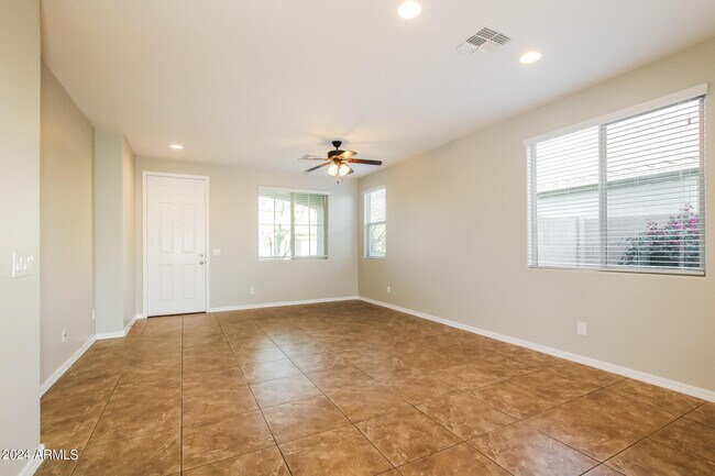 Building Photo - 12205 W Desert Ln