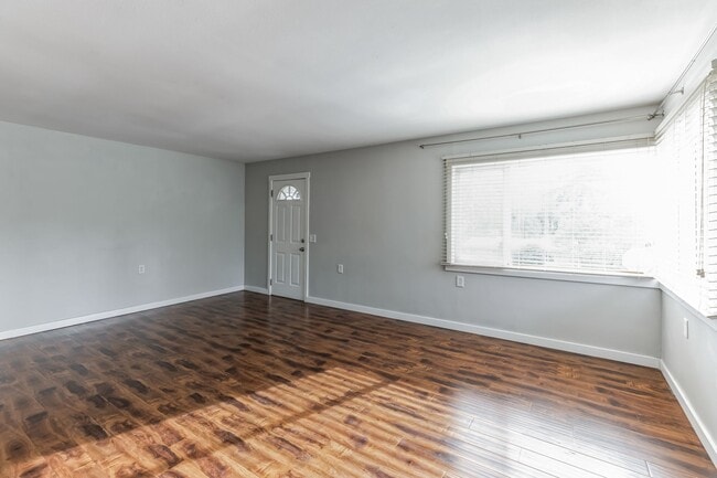 Foto del edificio - 10827 10th Ave SW