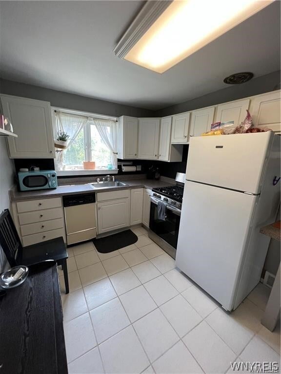 Building Photo - 572 W Ferry St