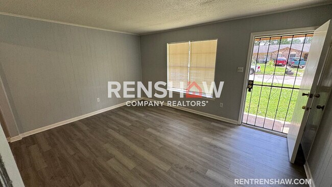 Foto del edificio - 3272 Sweet Springs Dr