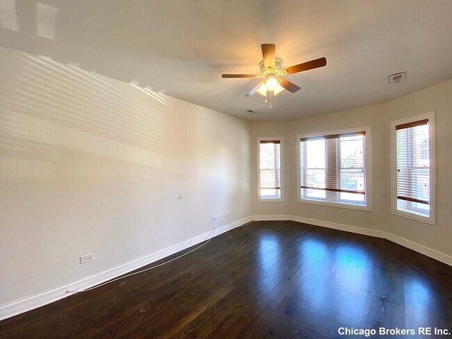 Building Photo - 2559 W Haddon Ave